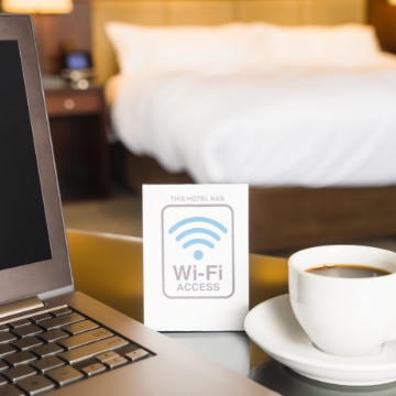 Does Cambria Hotel Savannah offer free Wi-Fi?